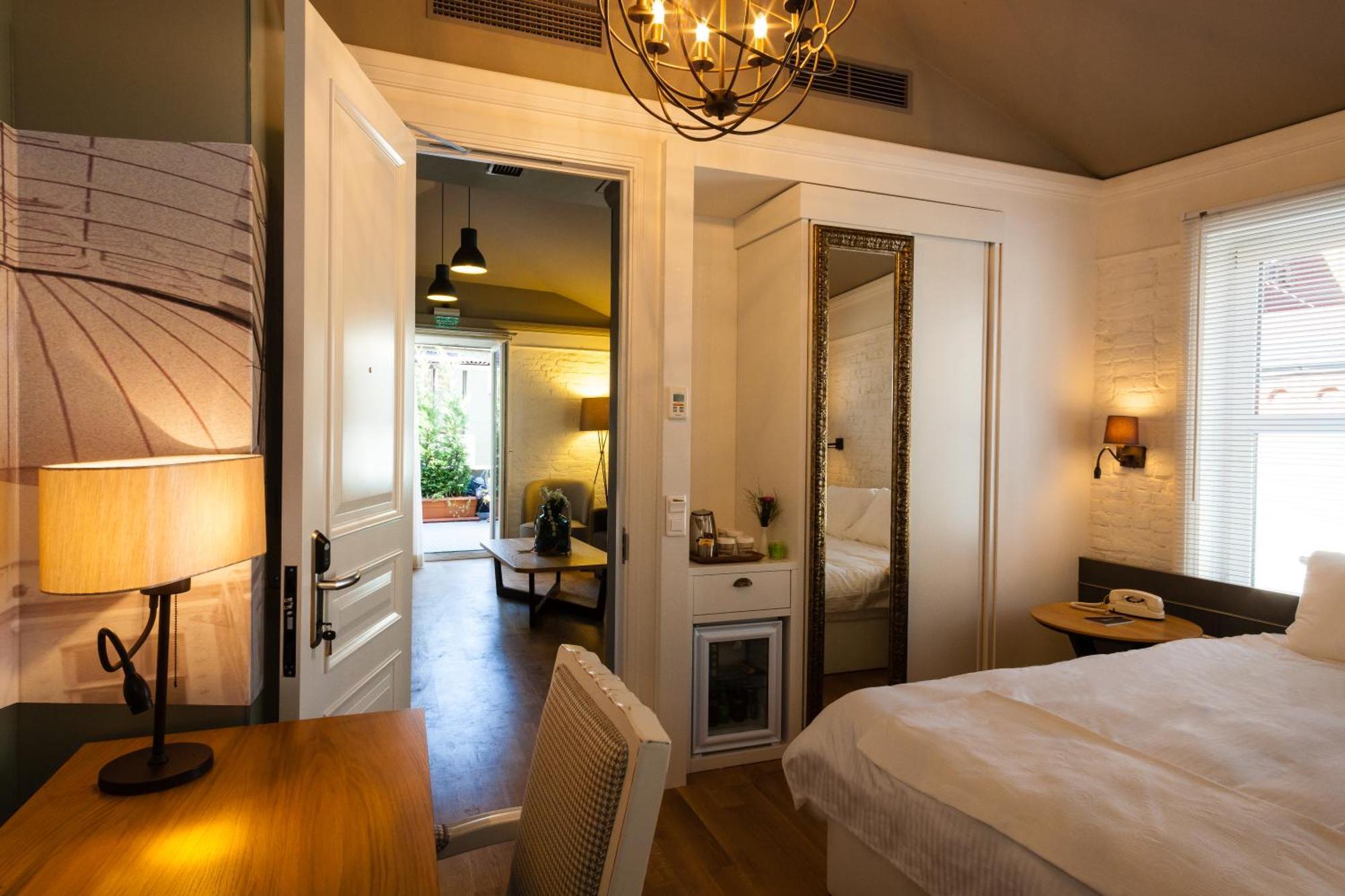 Deluxe Suite,1503744874:JPEG