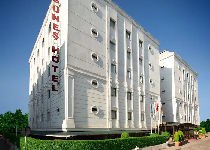 Hotel near College: Guenes Hotel Merter