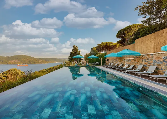 Self Catering: Kocatas Mansions