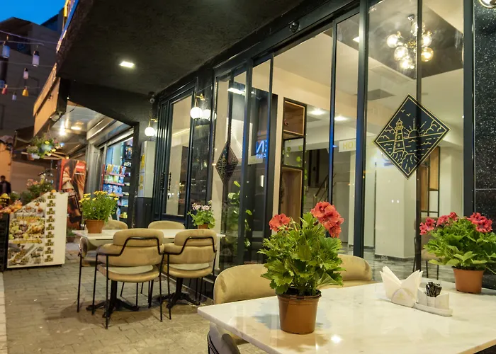 Linda Port Hotel
