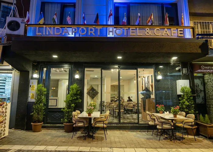 Linda Port Hotel
